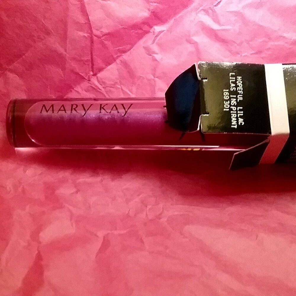 Mary Kay Unlimited Lipstick Gloss in Hopeful Lilac